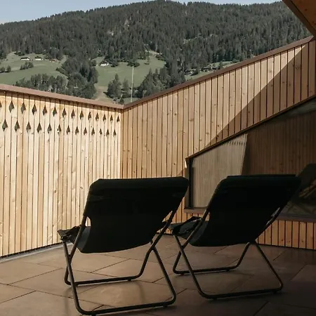 Atto - Suites & Cuisine Innichen Exterior foto