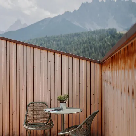 Atto - Suites & Cuisine Innichen Exterior foto